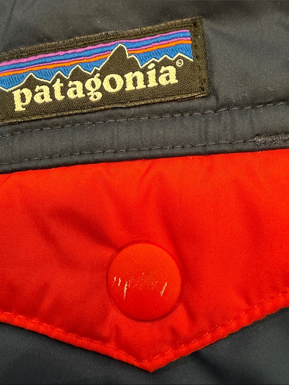 PATAGONIA REVERSIBLE TRIBBLES HOODY Jacket Size 4T - Picture 9 of 9
